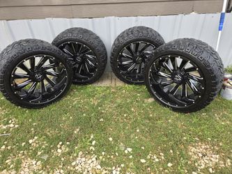 Semi Used Tires And Rims 33-12.50r22 Ford Or Chevy