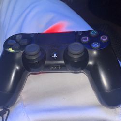 PS4 Controller 