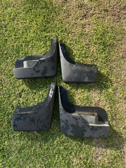 20I9-2022 Chevy Silverado Mud Flaps