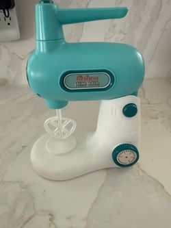 Deluxe Stand Mixer Electronic Kitchen Playset Toy