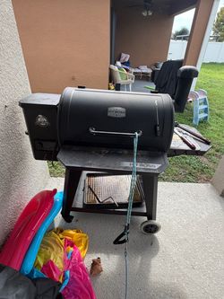 Pit boss pellet grill