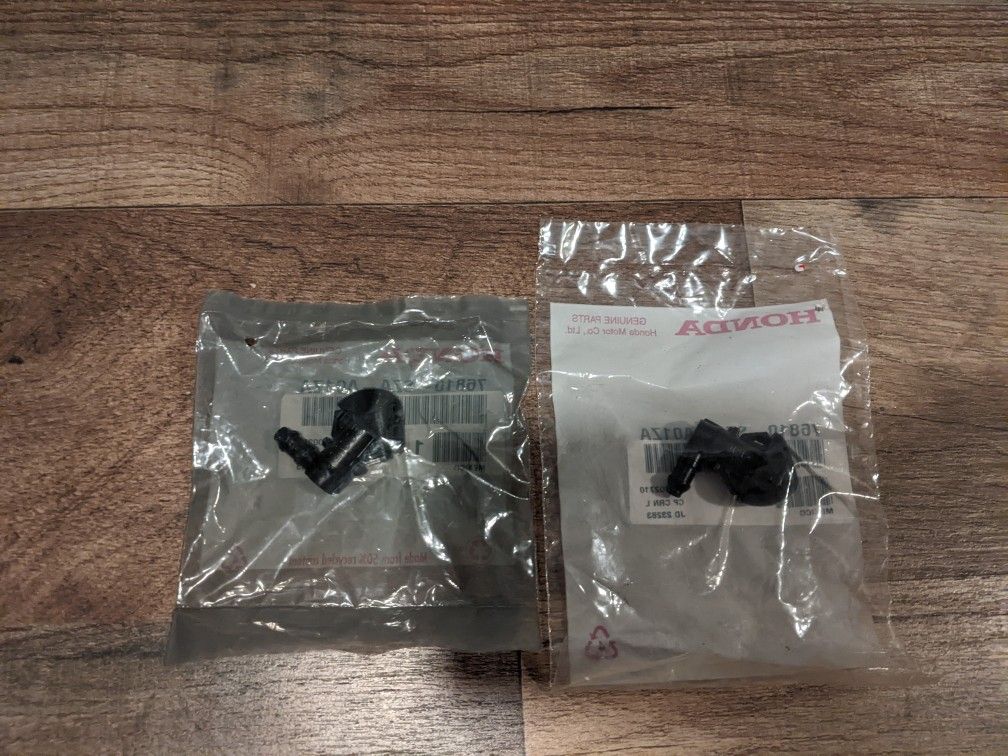 OEM Honda windshield wiper fluid hood nozzels for 09-15 Honda Pilot