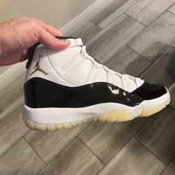 BRAND NEW JORDAN 11 SIZE 11 WONT FIND THIS PRICE ANYWHERE 