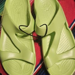 Dawg women’s sandals lime green, 