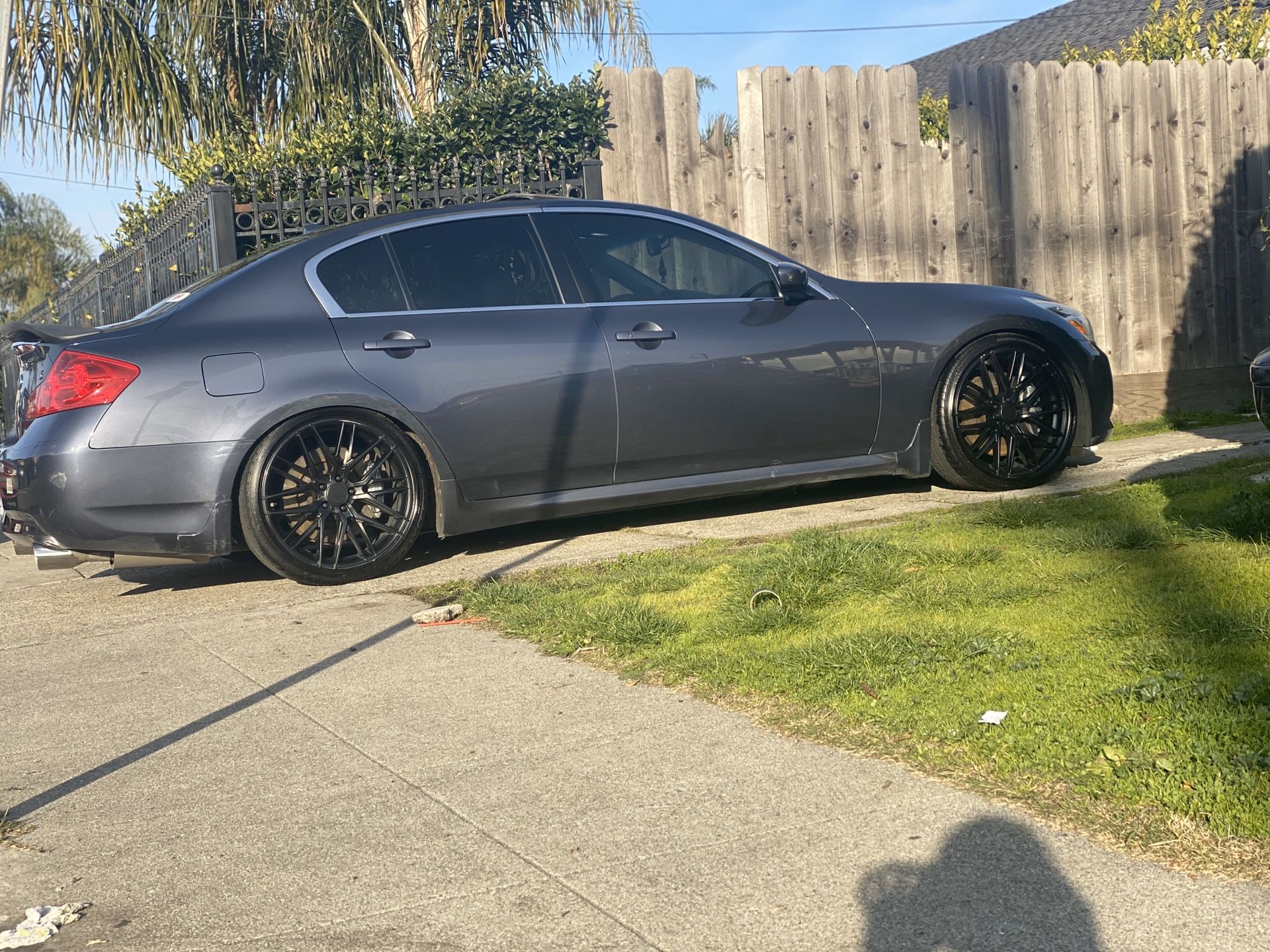 2009 Infiniti G37