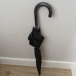 Brand New Compact Umbrella – Windproof & Lightweight