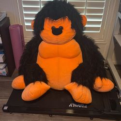 Giant Monkey 