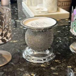 3 Candle Pedestals & 1 Candle Shade