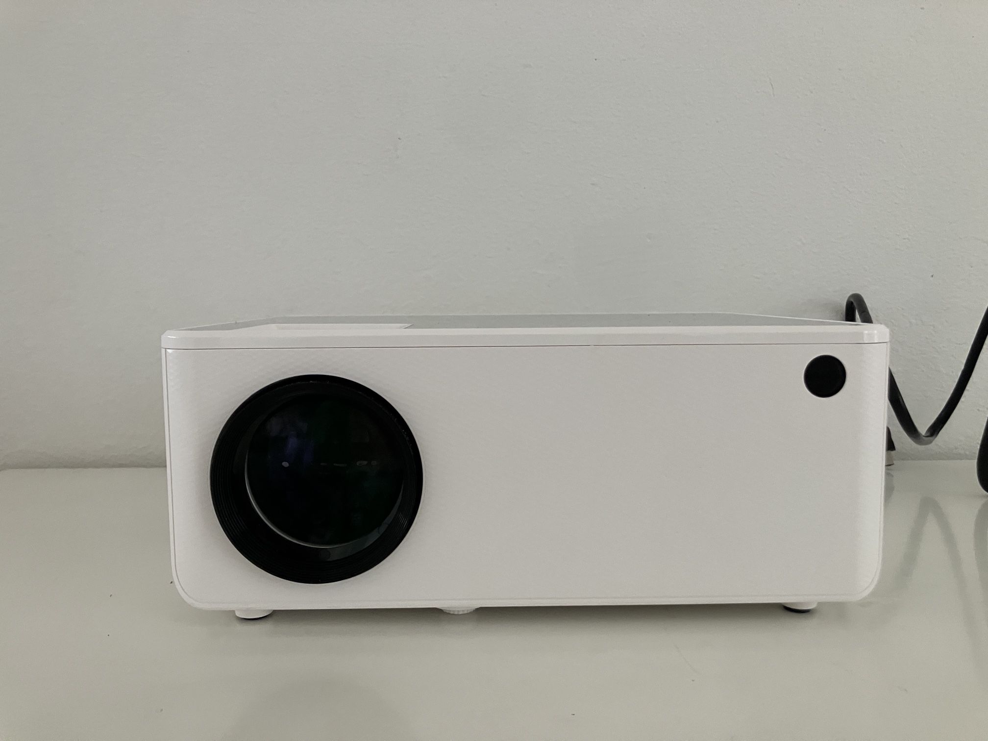 $100 Fangor Projector Screen F 506 Pro