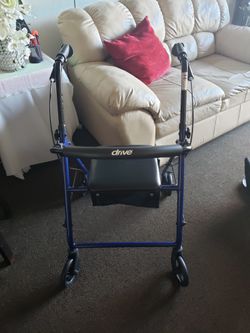 Silla De Ruedas  Caminadora 