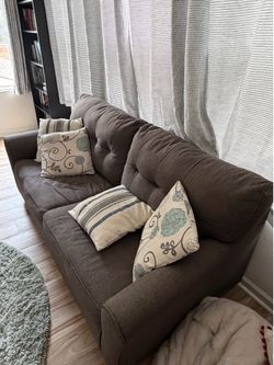 Pull out couch
