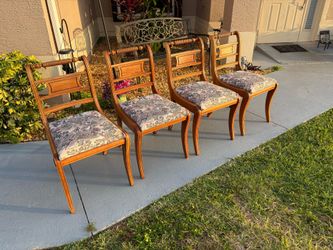 4 Vintange wooden dining chairs in good condition
