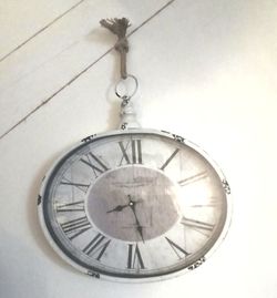 The Gray Barn Jartop Metal 16-inch x 18-inch Wall Clock