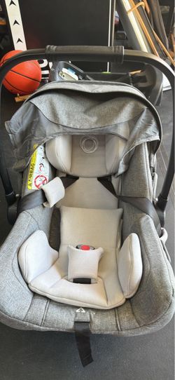 Nuna Car Seat with Base