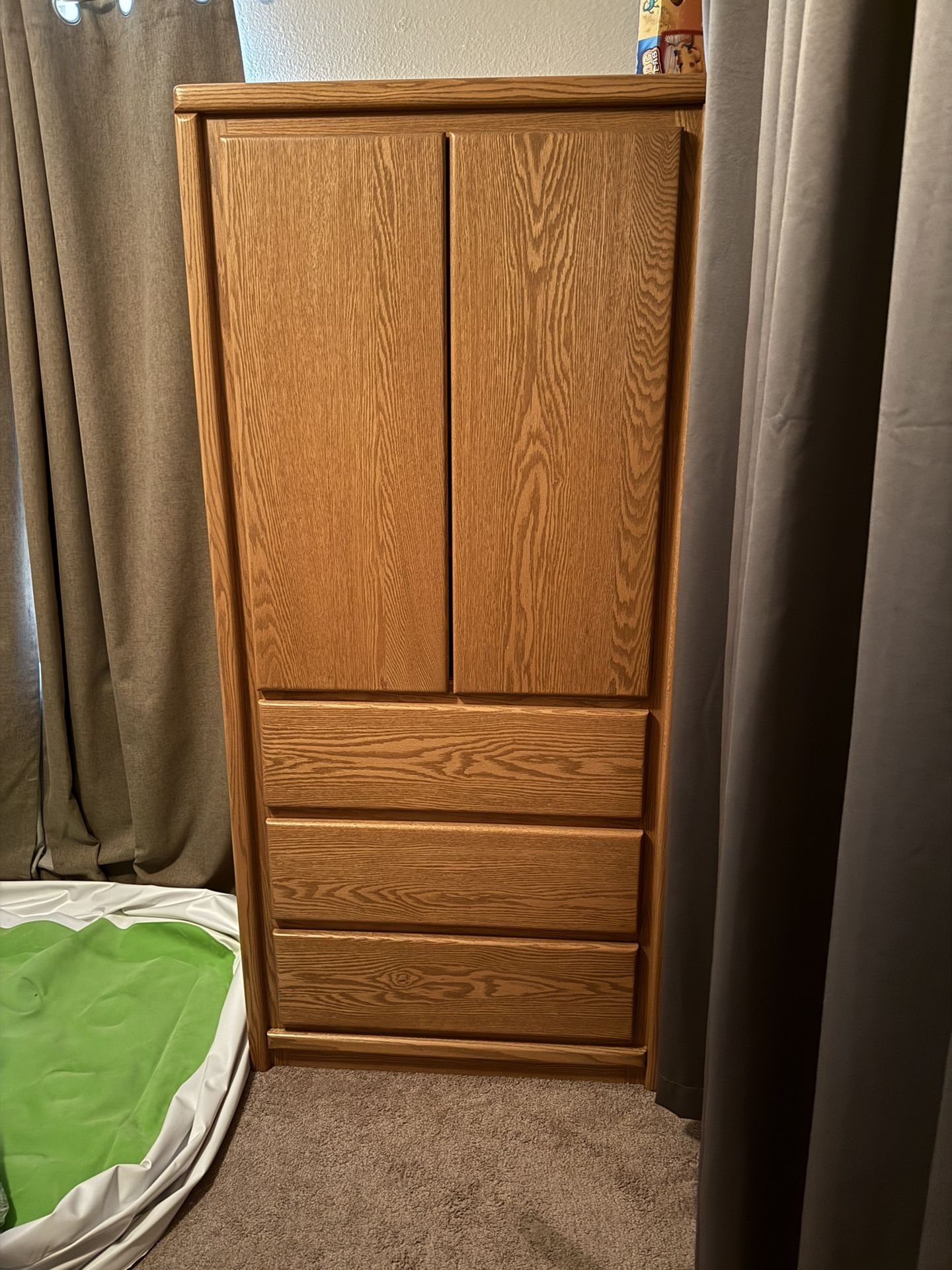 Cabinet/dresser