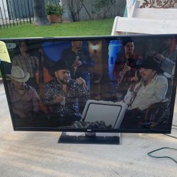 RCA TV 55’ SIN CONTROL REMOTO . TRABAJA MUY BIEN PERFECTA PARA USAR CON FIRE TV CONECTION