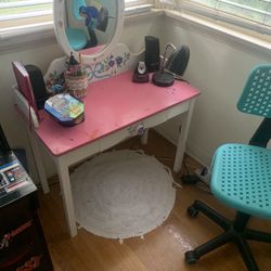 Kids Desk And Chair