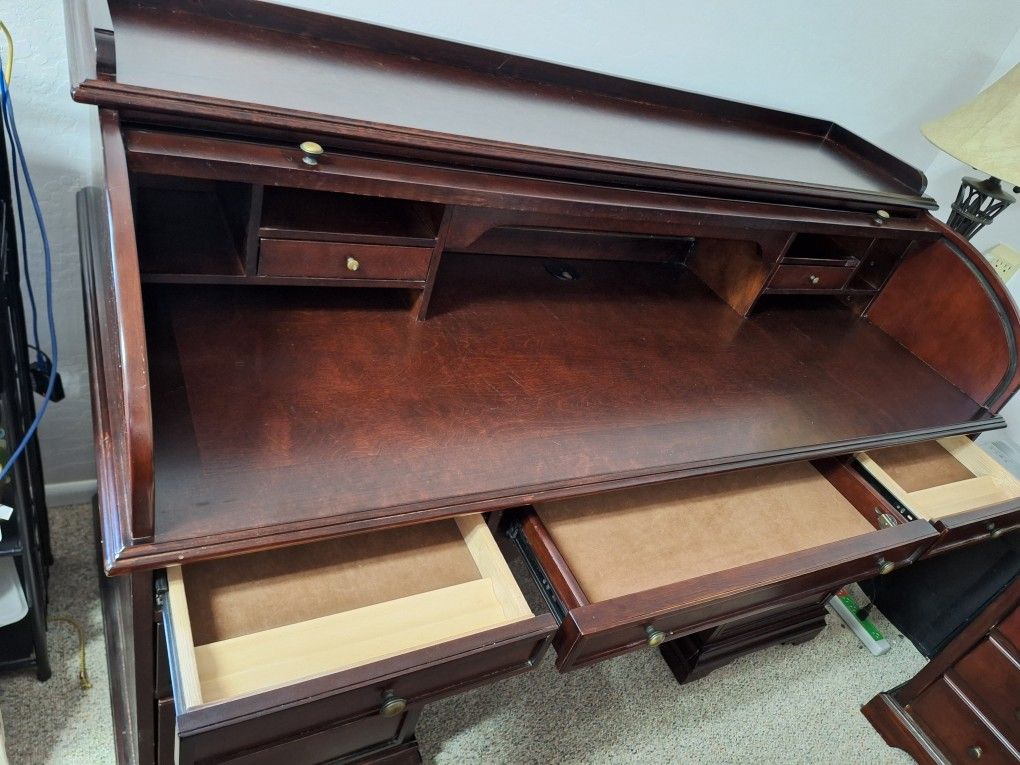 Executive Roll Top Desk for Sale in Show Low, AZ OfferUp
