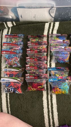 Silly bandz party favors