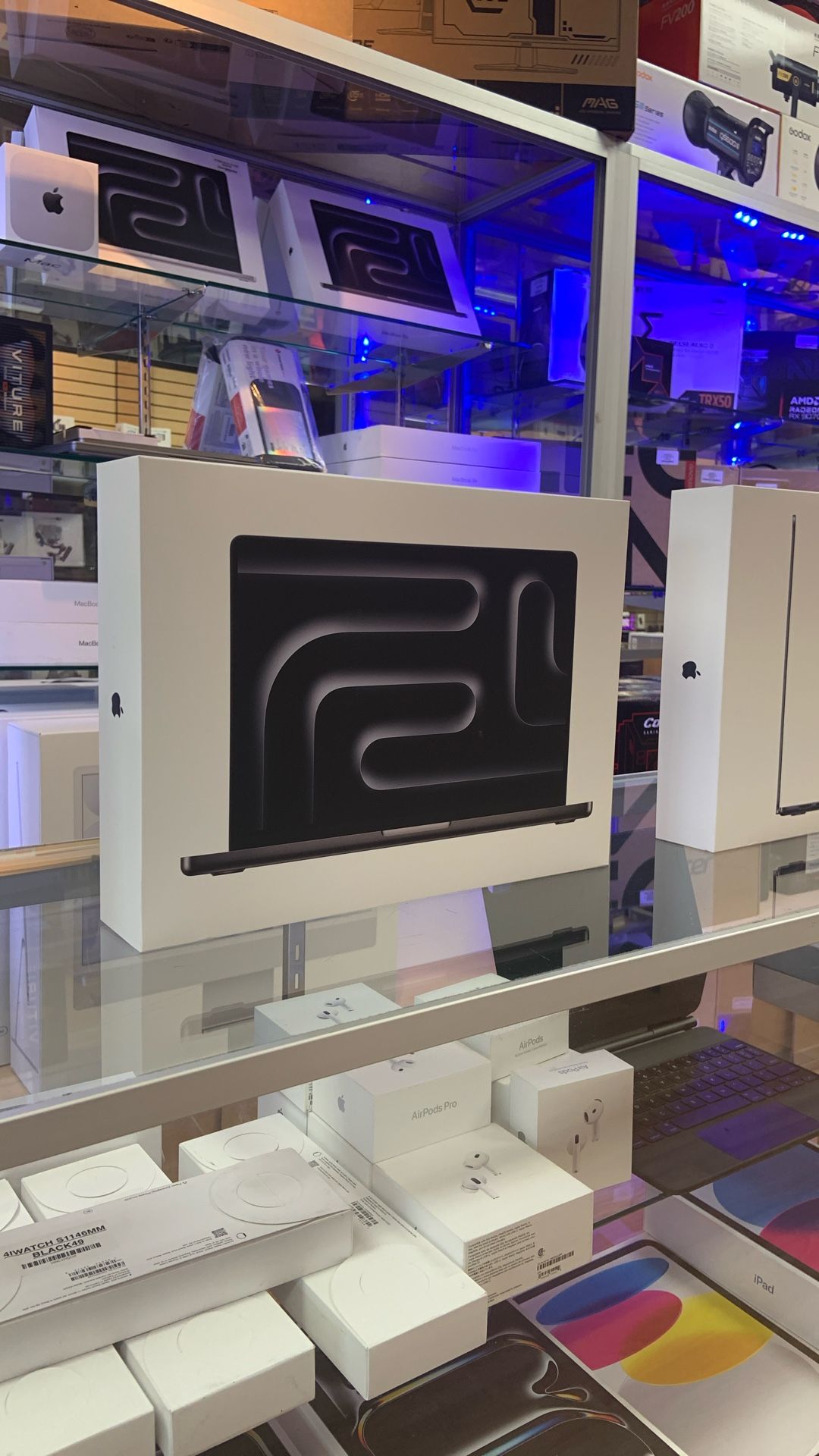 14”MacBook Pro M5 32Ram 512SSD