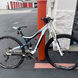 Cannondale 2013 Trigger 29” Mountain Bike