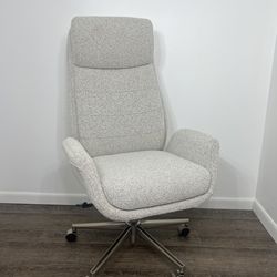 Realspace Modern Comfort Pizana Bouclé Fabric High-Back Executive Office Chair