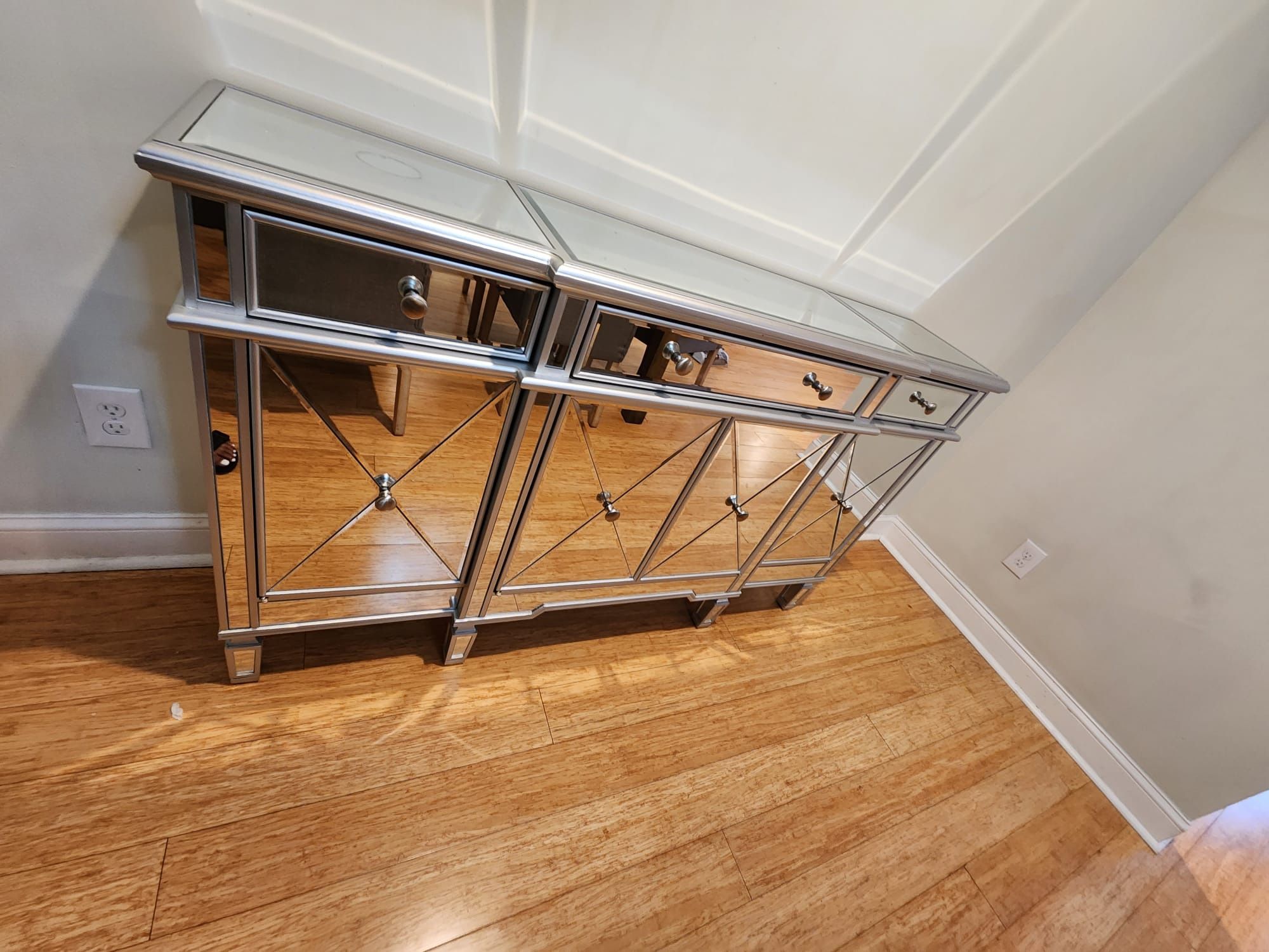 4-Door Mirror Glass Console
