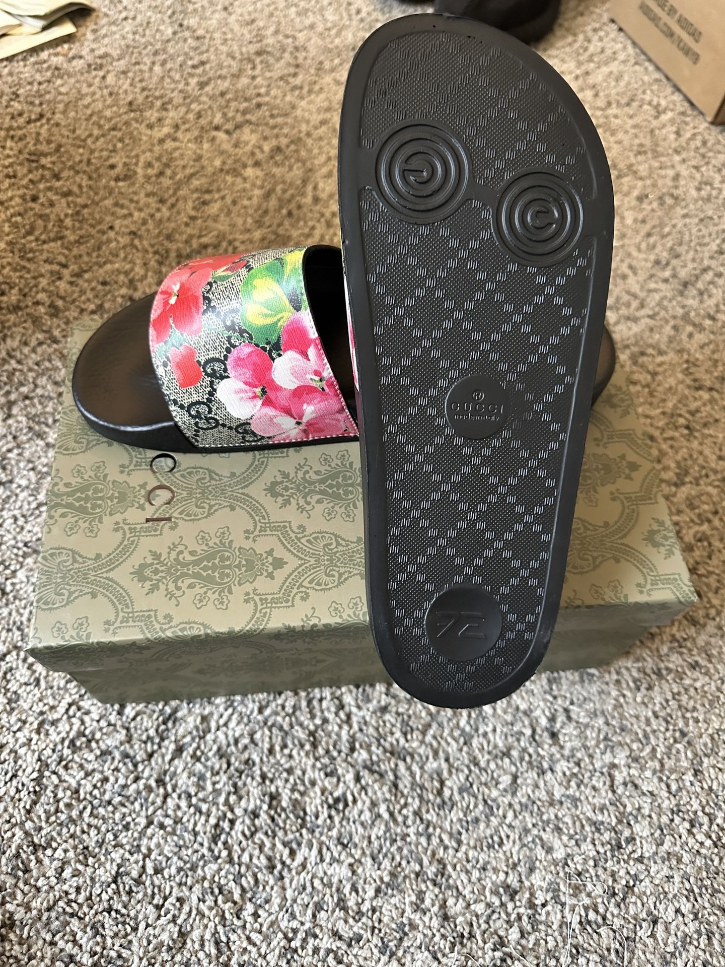 Flower Gucci Slides Women’s Size 10