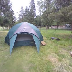 13x11 Geodesic Cabelas Guide Series Tent