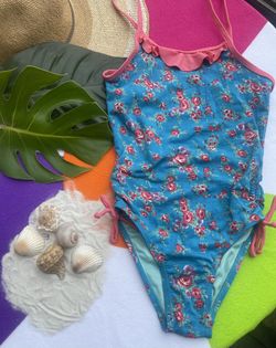 Girl Swimsuit