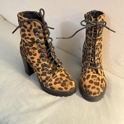 Leopard Boots 