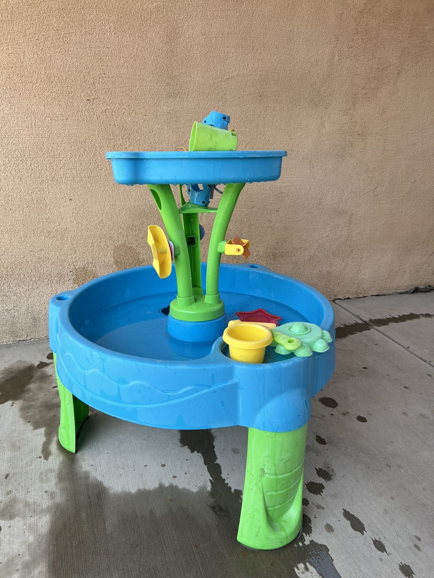 Water Play Table