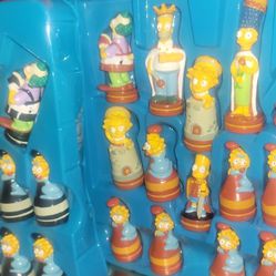The SIMPSONS Chess Set 