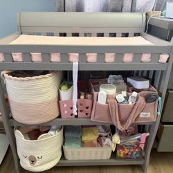Infant Changing Table With Pad 