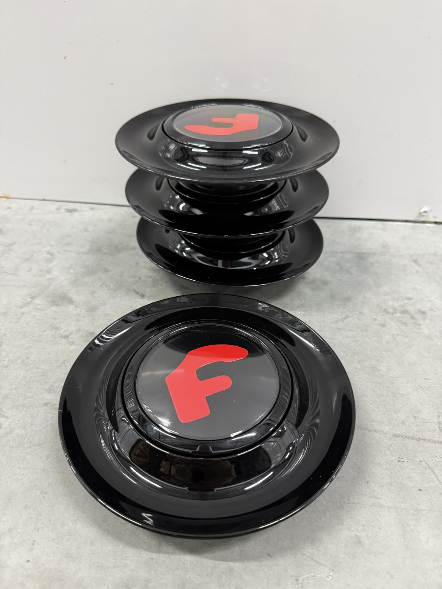 4X Black Forgiato Floating Center Caps For Forgiato XL Hubcap Rim Emblem Red F