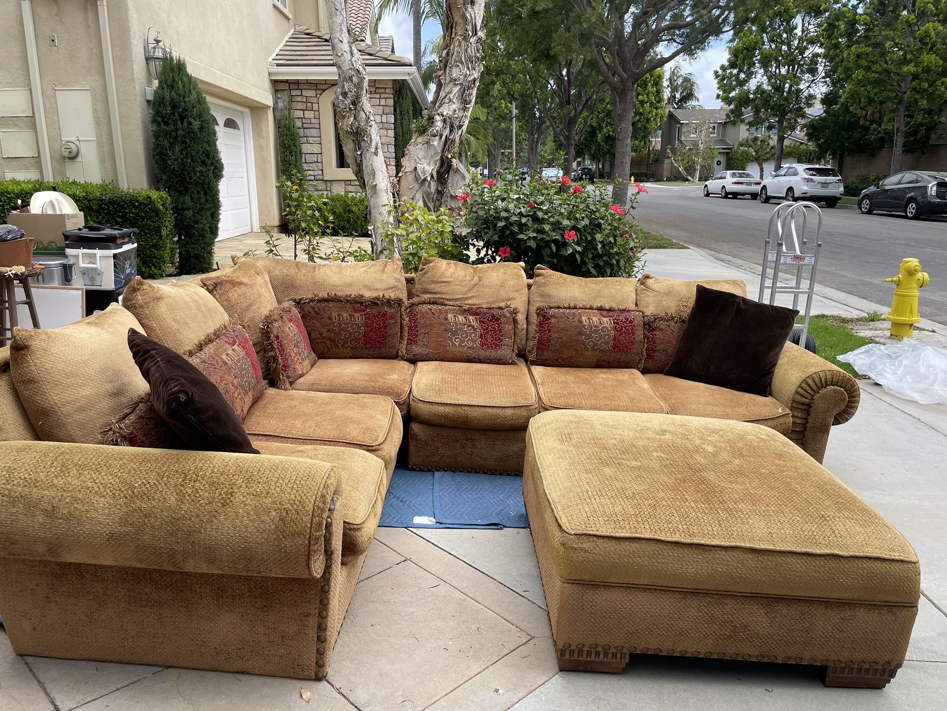Sectional Couch, Ottoman, & Chair MAKE AN OFFER