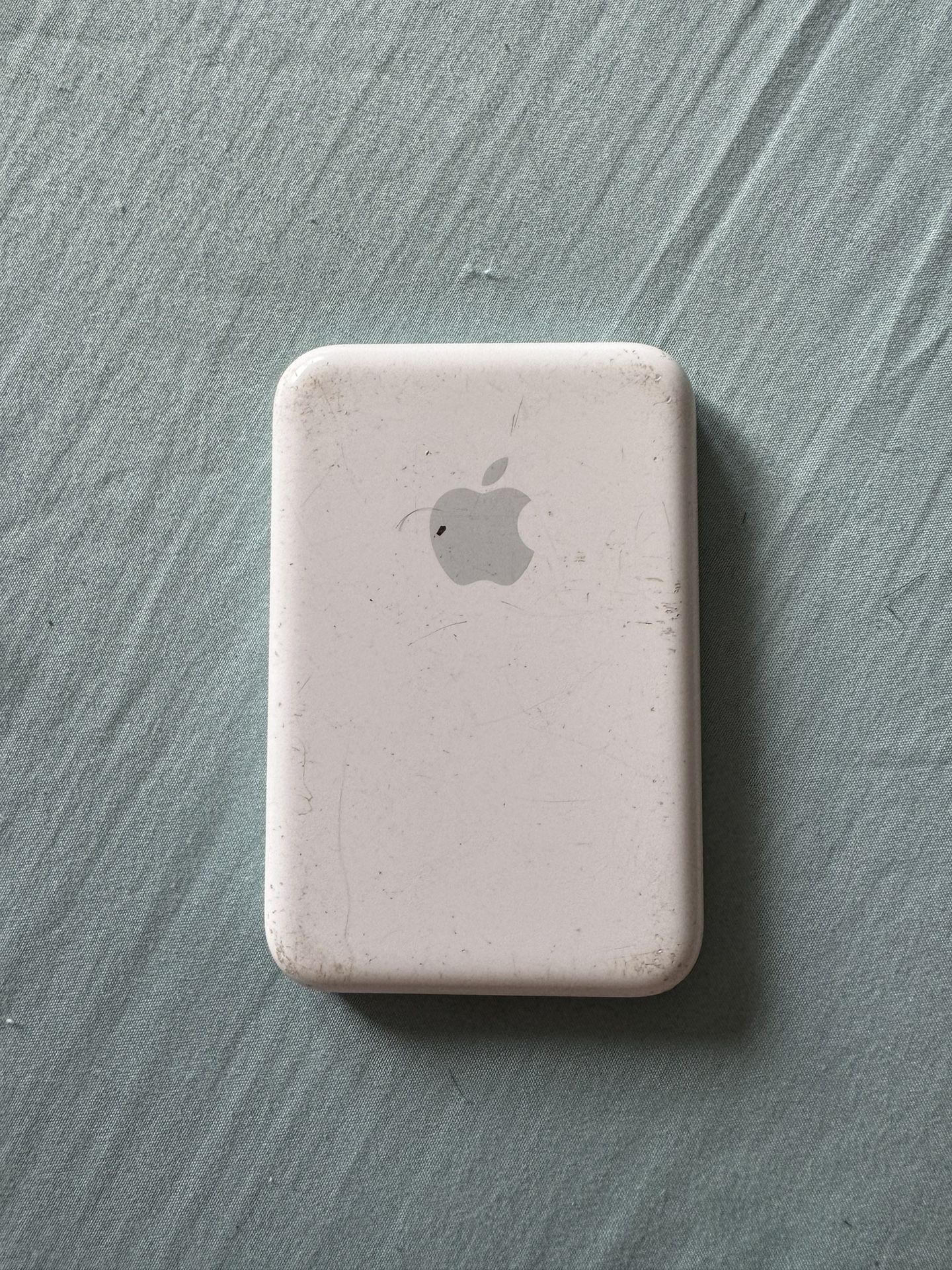 Apple Portable Battery Bank