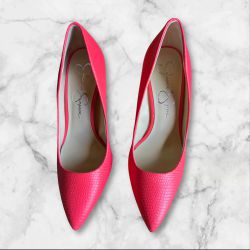 Jessica Simpson Hot Pink heels - Size 8.5 W / 39 Europe
