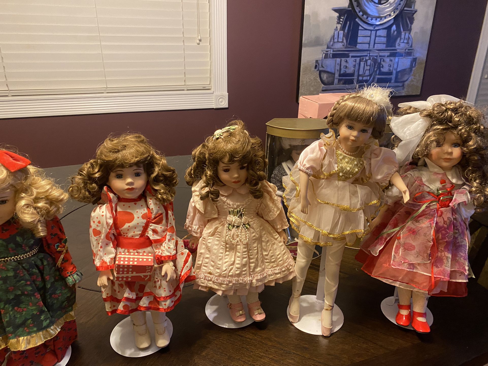 Porcelain Dolls With Stands 12 Dolls 