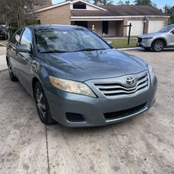 2010 TOYOTA CAMRY LE LOW MILES 90K