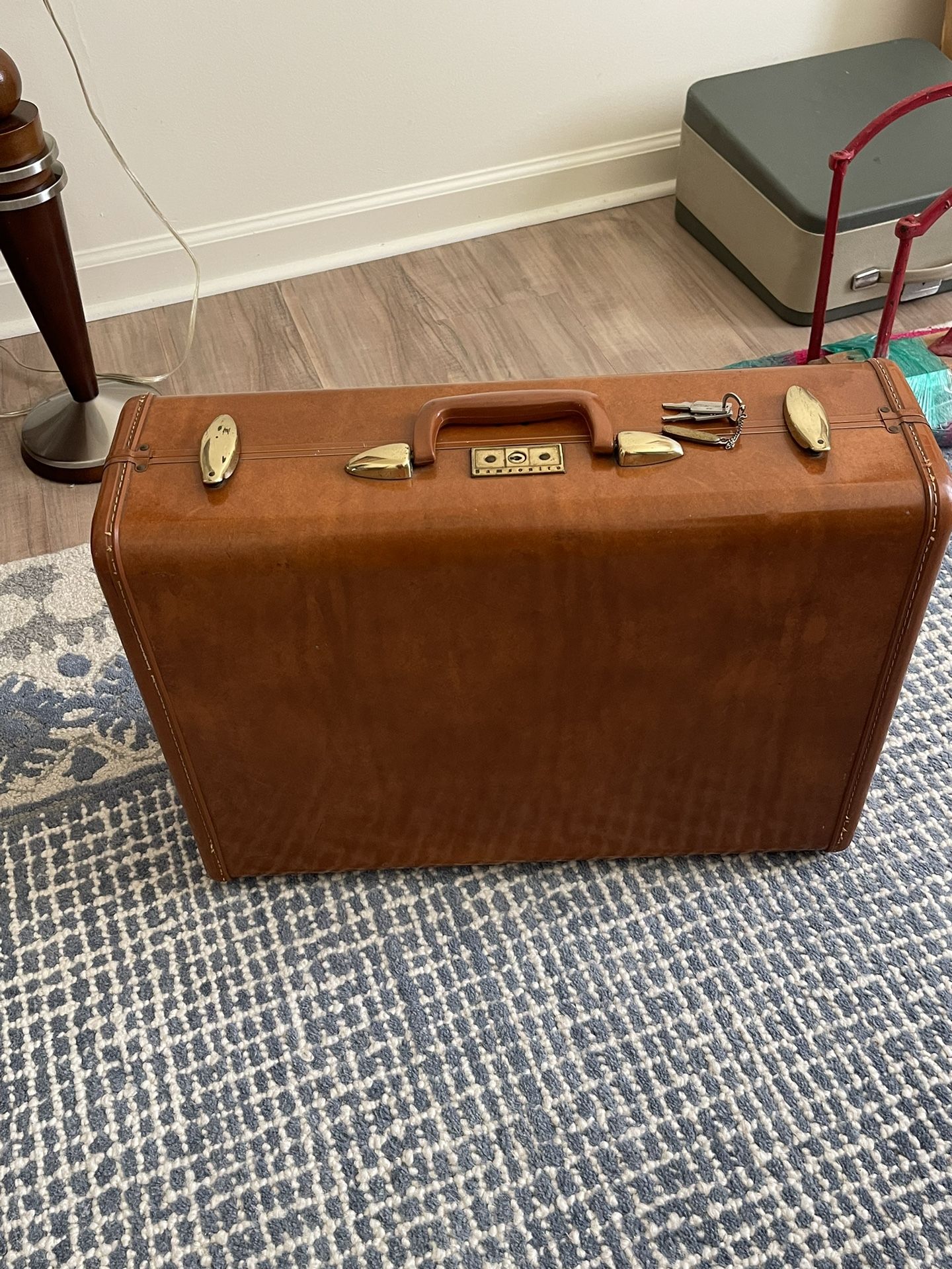 Vintage Samsonite Brown Hard Case Suitcase/Luggage 4632 Org Keys!