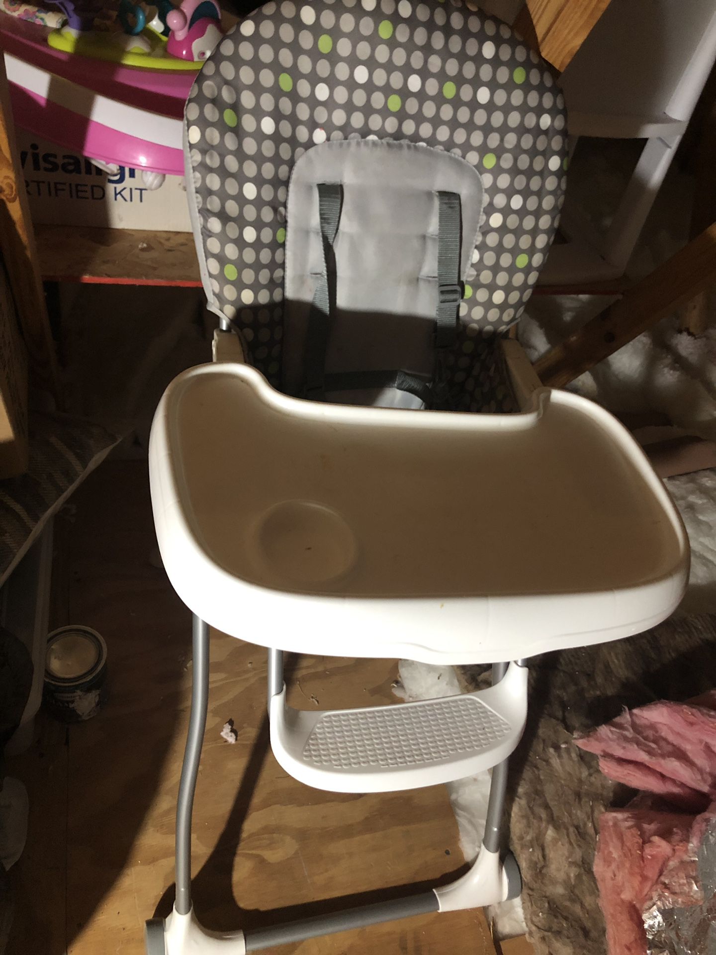 Baby high chair $8