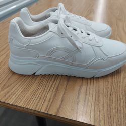 Premium "LØCI " Brand Men's Sneakers.  Brand New.  Size 45 / 11 1/2  