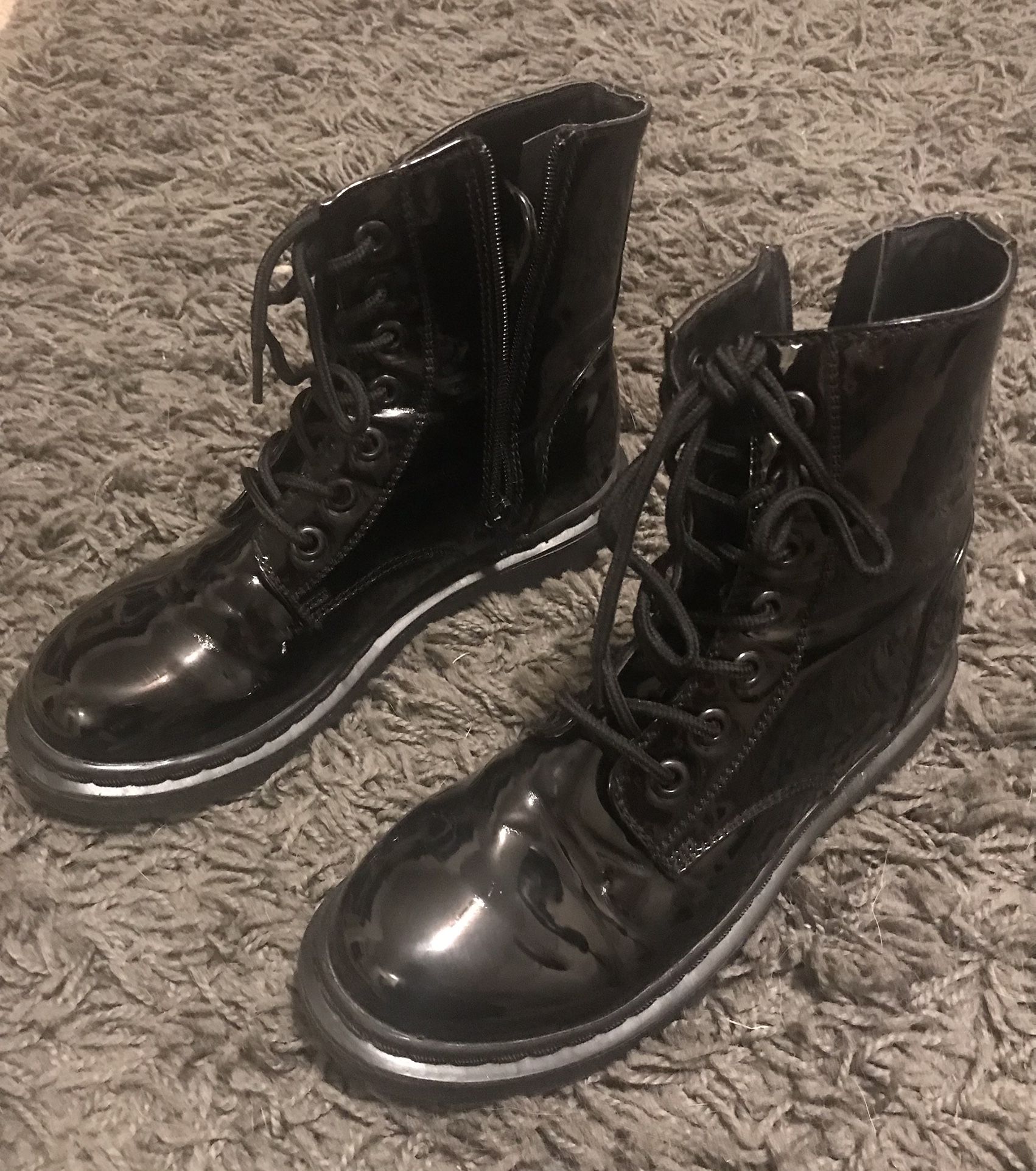 Women’s Boots Size 7