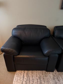 Faux leather armchair (Excellent condition