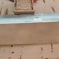 Wall shelf/coat rack