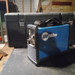 Miller Max Star 161 Welder 