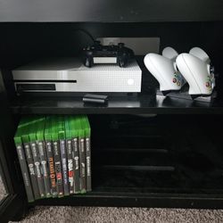 Xbox One Sires S Model 1681