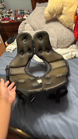 Shoulder pads
