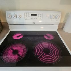 KENMORE ELECTRIC RANGE Innperfect condition Used but like new